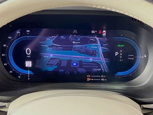 Used 2023 Volvo XC60 T8 Plus image 12