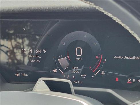 Used 2026 GMC Acadia Denali w/ Super Cruise Package FWD image 11