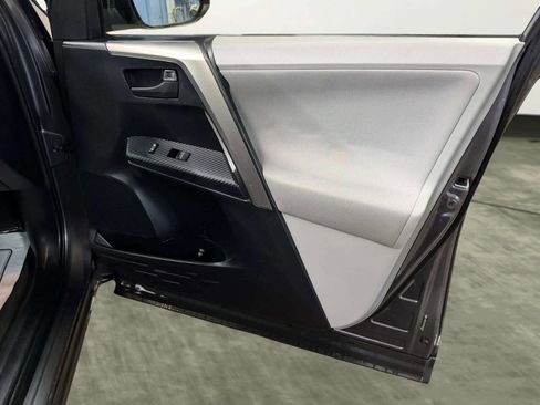 Used 2013 Toyota RAV4 XLE image 23