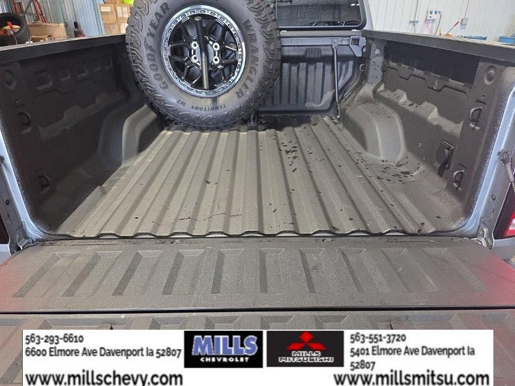 Used 2026 Chevrolet Colorado ZR2 w/ ZR2 Bison Edition AWD/4WD image 17
