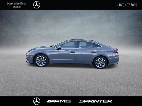 Used 2023 Hyundai Sonata SEL w/ Convenience Package FWD image 2