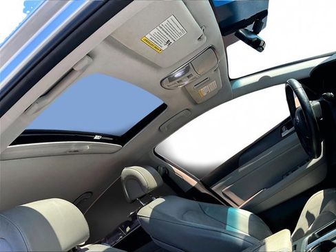 Used 2017 Hyundai Sonata Sport w/ Value Edition Package 02 image 14