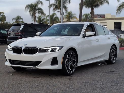 Used 2025 BMW 330i 330i w/ Convenience Package image 5