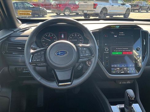 Used 2025 Subaru Forester Touring image 5