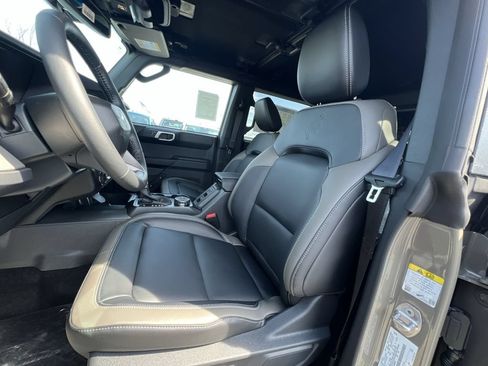 New 2026 Ford Bronco Outer Banks AWD/4WD image 13