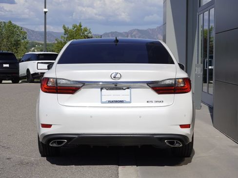 Used 2017 Lexus ES 350 w/ Luxury Package FWD image 6