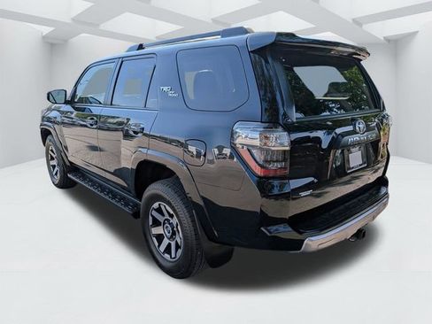 Used 2022 Toyota 4Runner TRD Off-Road AWD/4WD image 7