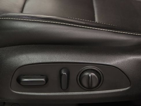 Used 2019 GMC Acadia SLT w/ LPO, Floor Liner Package AWD/4WD image 22