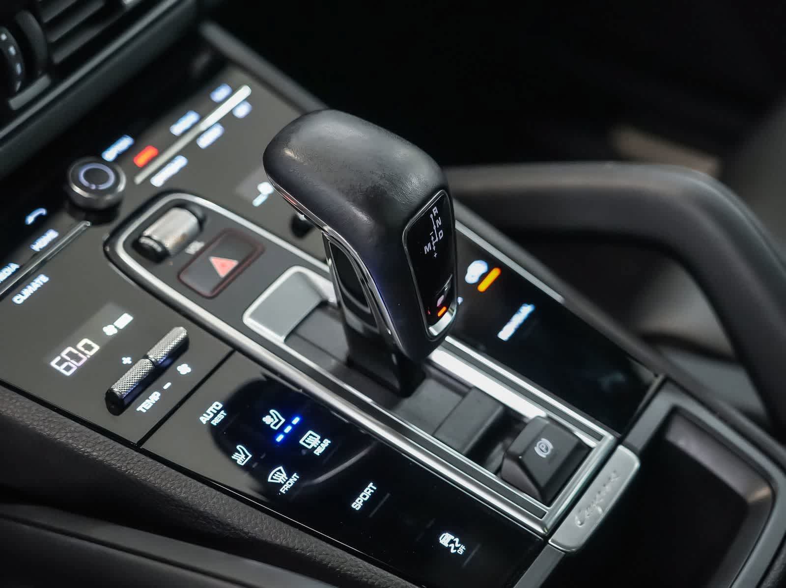 Certified 2023 Porsche Cayenne AWD/4WD image 19