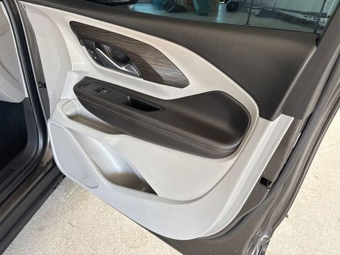 Used 2020 GMC Terrain SLT w/ Preferred Package image 28