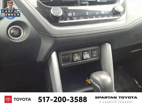 Used 2023 Toyota Corolla Cross XLE image 21