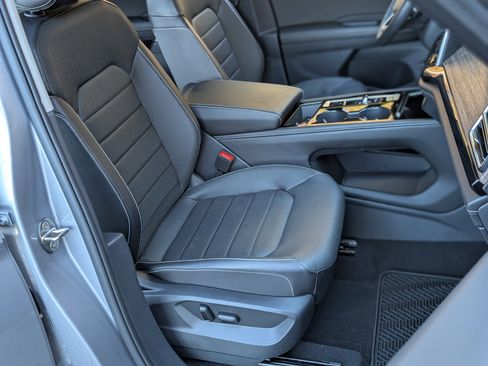 Used 2024 Volkswagen Atlas SEL image 25