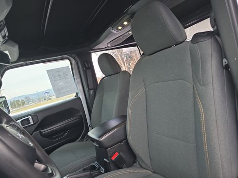 Used 2024 Jeep Wrangler Sport image 13