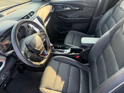 Used 2022 Chevrolet TrailBlazer RS w/ Technology Package FWD image 28