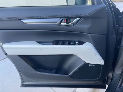 New 2025 MAZDA CX-5 AWD 2.5 S w/ Premium Plus Pkg image 5
