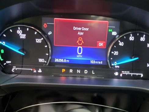 Used 2022 Ford Escape SEL FWD image 10