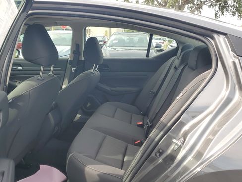 New 2025 Nissan Altima 2.5 SV image 8