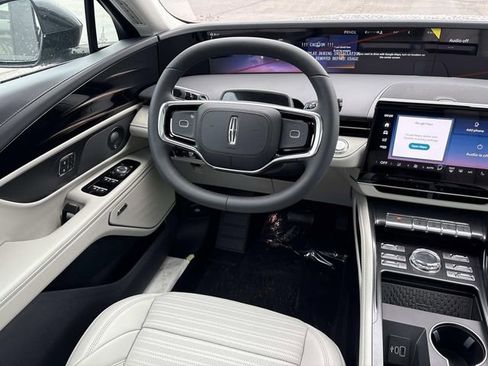 New 2026 Lincoln Nautilus Reserve w/ Jet Appearance Package image 15