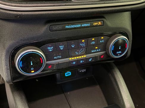 Used 2022 Ford Escape SEL FWD image 28
