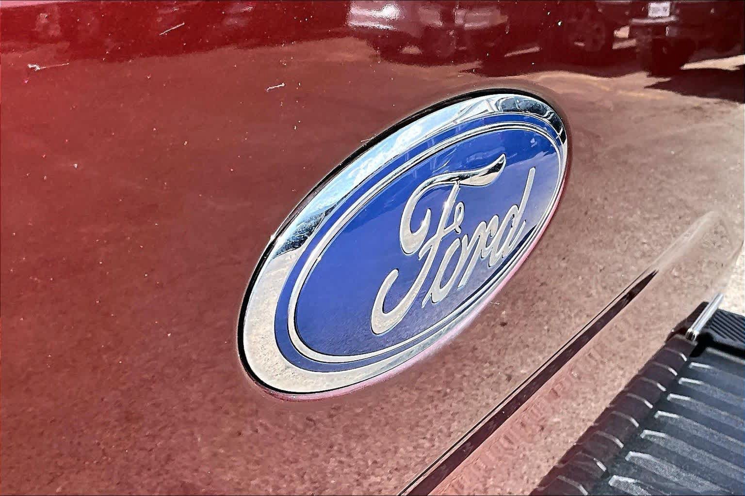 Used 2015 Ford F150 XLT w/ Equipment Group 302A Luxury RWD image 31