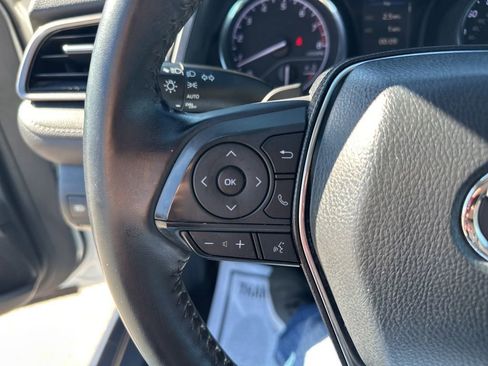 Used 2020 Toyota Camry SE image 18