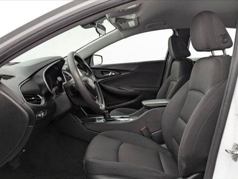 Used 2024 Chevrolet Malibu LT FWD image 14