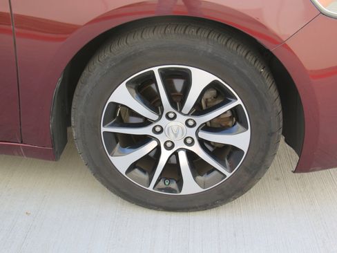 Used 2015 Acura TLX image 30