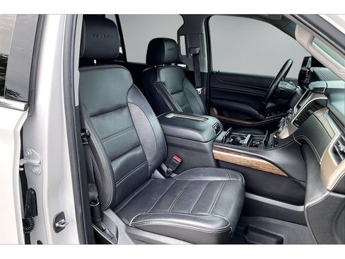 Used 2018 GMC Yukon XL Denali w/ Denali Ultimate Package AWD/4WD image 30