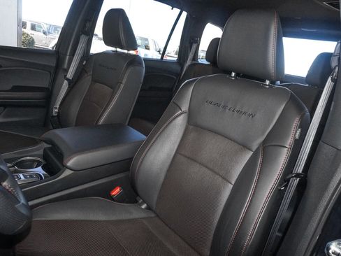 Used 2024 Honda Passport Black Edition image 23