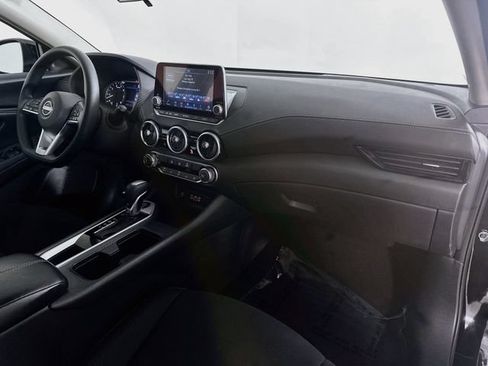 Used 2024 Nissan Sentra SV FWD image 27