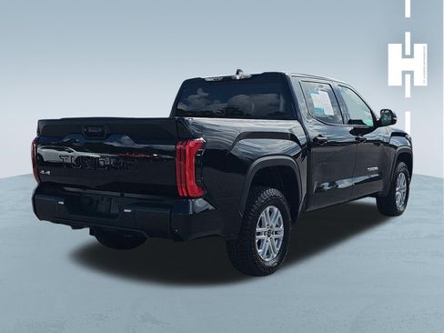 Used 2023 Toyota Tundra SR5 w/ SR5 Convenience Package AWD/4WD image 4