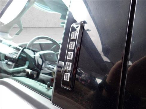 Certified 2023 Ford F250 XLT image 9