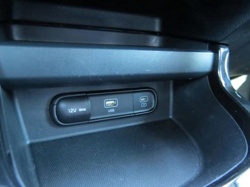 Used 2025 Kia Seltos S FWD image 21