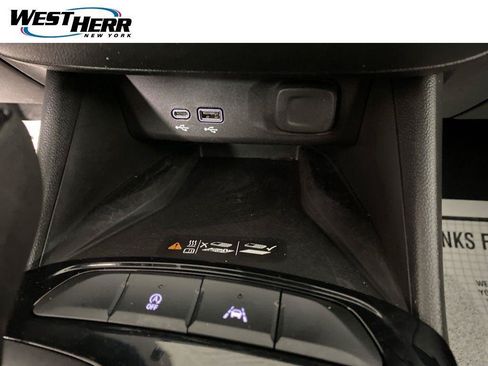 Used 2025 Buick Envista Sport Touring w/ Convenience II Package FWD image 6