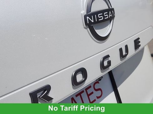 New 2026 Nissan Rogue SV FWD image 9