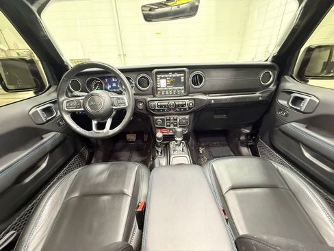 Used 2023 Jeep Wrangler Unlimited Rubicon 4xe w/ Steel Bumper Group AWD/4WD image 34