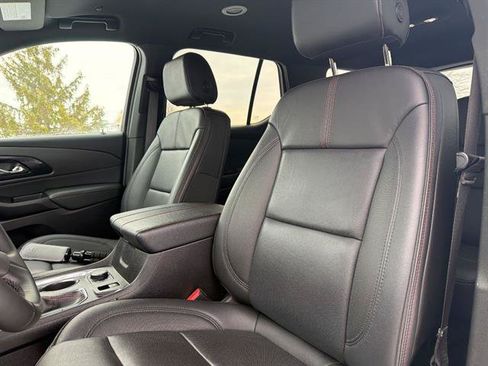 Used 2023 Chevrolet Traverse RS w/ LPO, Floor Liner Package AWD/4WD image 7