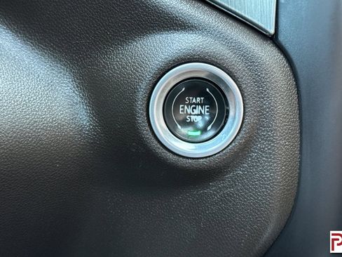 Used 2022 GMC Sierra 3500 Denali w/ Denali Ultimate Package image 27