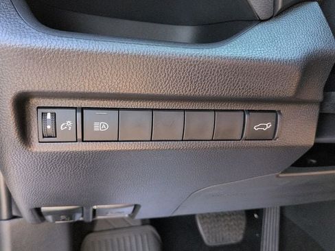 Certified 2025 Toyota RAV4 XLE w/ Convenience Package FWD image 17