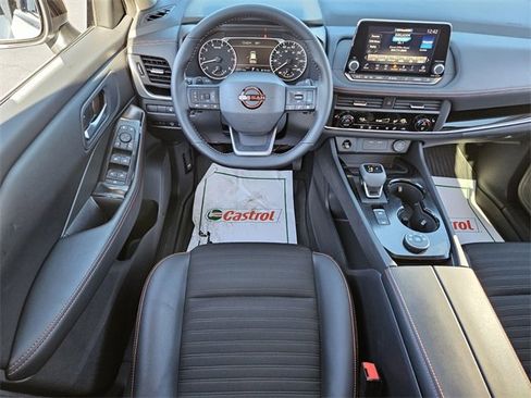 Used 2025 Nissan Rogue Rock Creek image 11