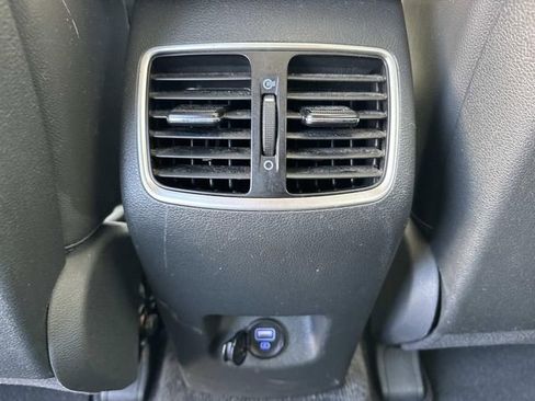 Used 2020 Hyundai Tucson Limited image 12