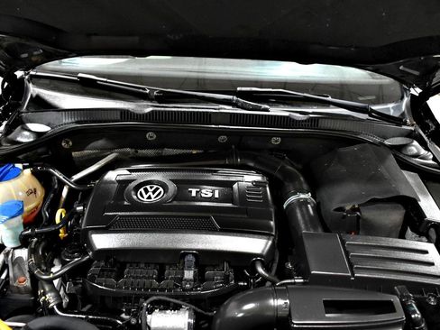 Used 2016 Volkswagen Jetta Sport FWD image 8