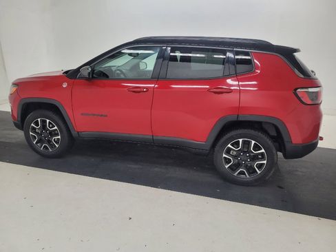 Used 2020 Jeep Compass Trailhawk AWD/4WD image 3