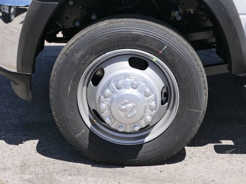 New 2026 RAM 5500 Tradesman w/ Chrome Appearance Group AWD/4WD image 10