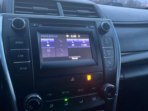 Used 2015 Toyota Camry LE image 17