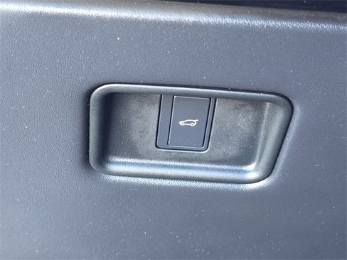 Used 2023 Land Rover Range Rover Sport SE image 29