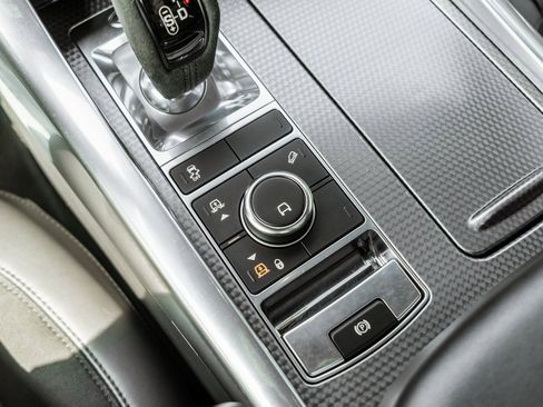 Used 2022 Land Rover Range Rover Sport HST image 9