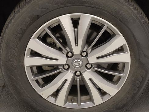 Used 2019 Nissan Pathfinder SV FWD image 31