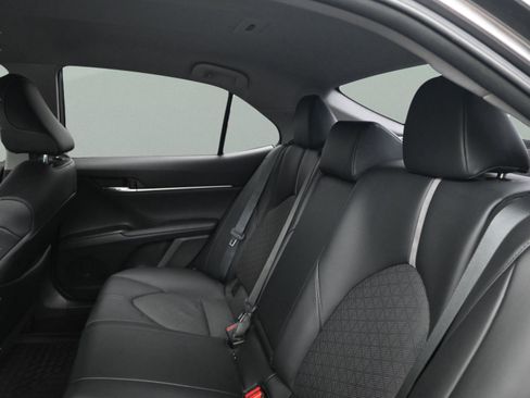Certified 2022 Toyota Camry XSE FWD image 34
