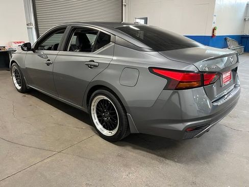 Used 2019 Nissan Altima 2.5 SR w/ SR Premium Package FWD image 5